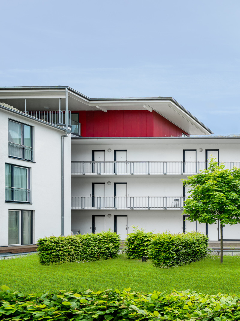 Grüner Innenhof der Möblierten Wohnungen in Karlsruhe