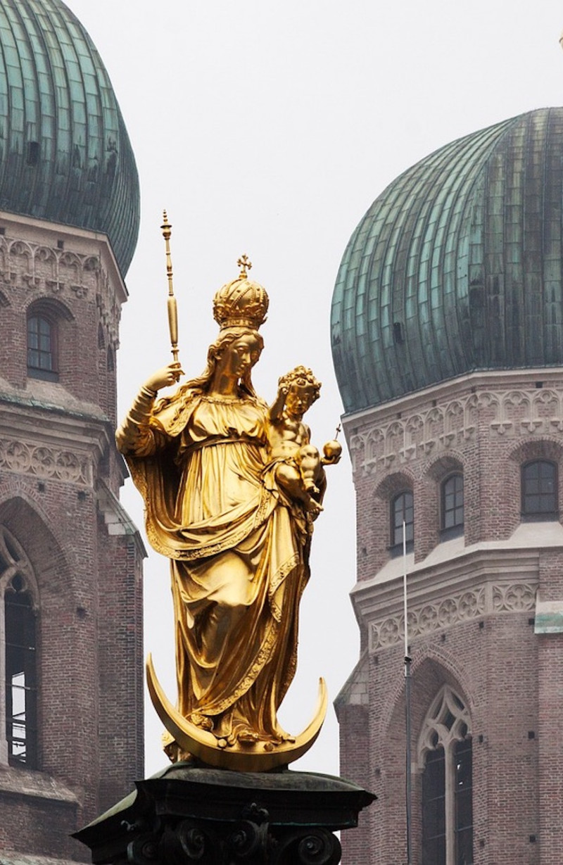 Statue der Mariensäule 